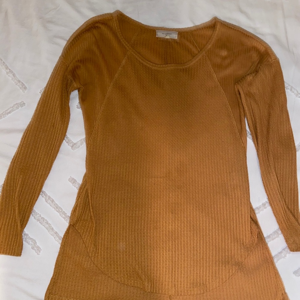 CUTE mustard yellow long sleeve top